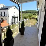 Vito Apartman *